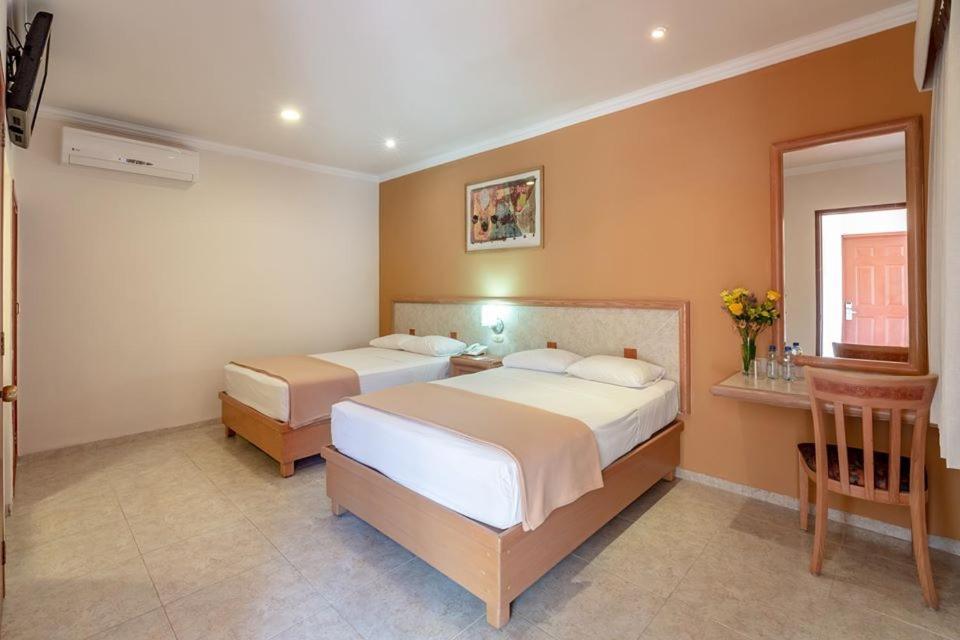 Tecnohotel Itzaes Mérida Extérieur photo